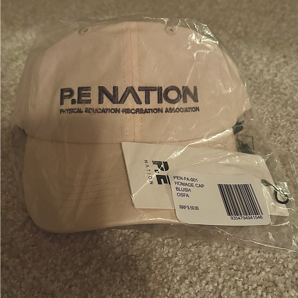 P.E Nation Homage cap ( womans)
Color - blush